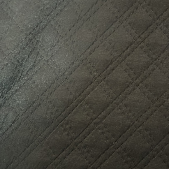 black eddie bauer quilted pullover !! - Picture 2 of 2